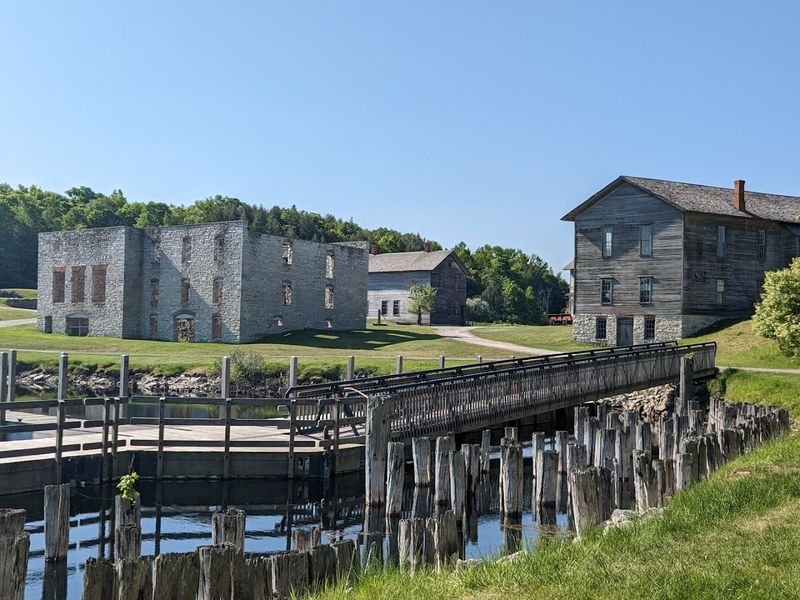 Why the Town’s End Came So Abruptly