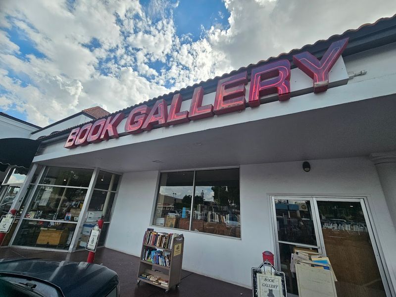 Book Gallery — Phoenix & Mesa