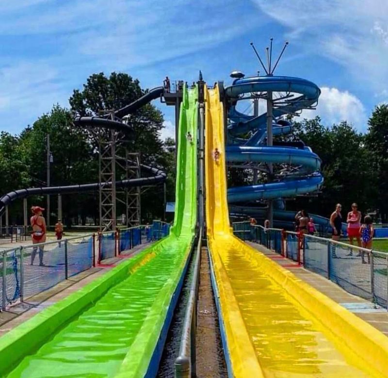Pioneer Waterland & Dry Fun Park - Chardon