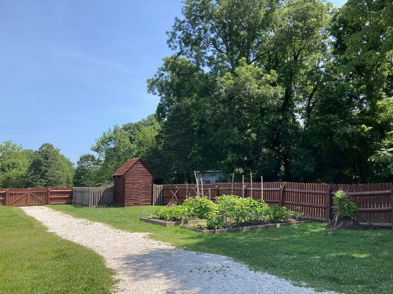 Colonial Williamsburg Farms (Virginia, 18th century)