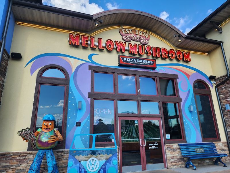 Mellow Mushroom — Various Tennessee Locations