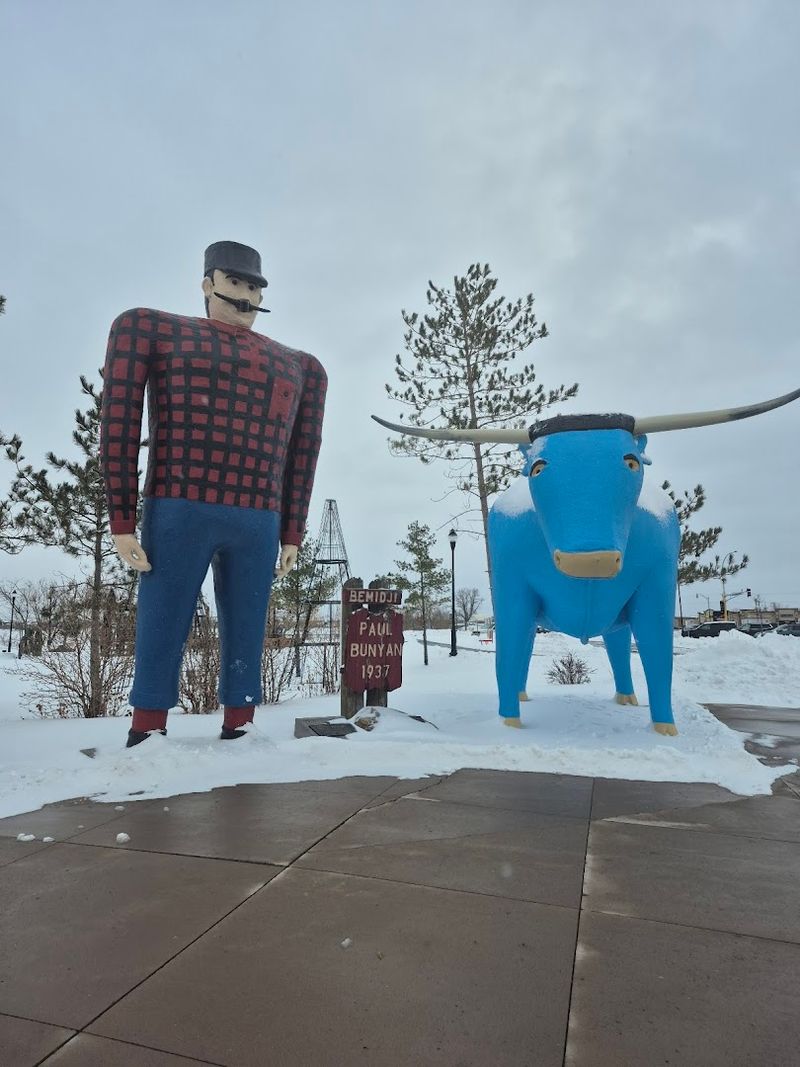 Paul Bunyan and Babe the Blue Ox, Bemidji, Minnesota