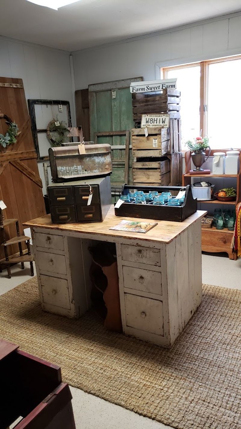 Hours and Planning Tips for Your Visit