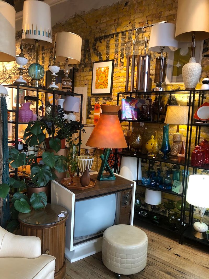 The Atmosphere That Keeps People Coming Back