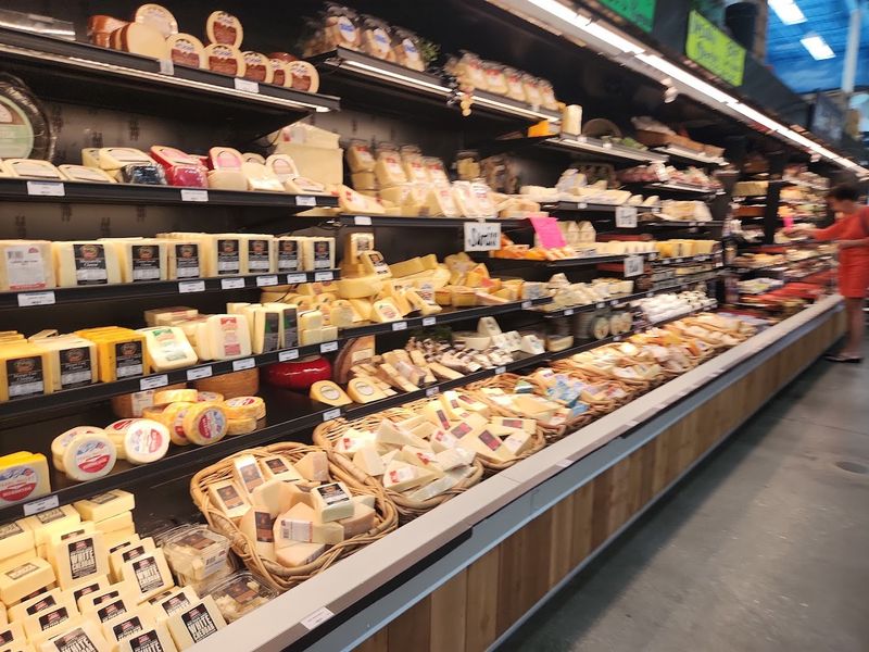 The Deli and Cheese Counter for the Serious Snacker