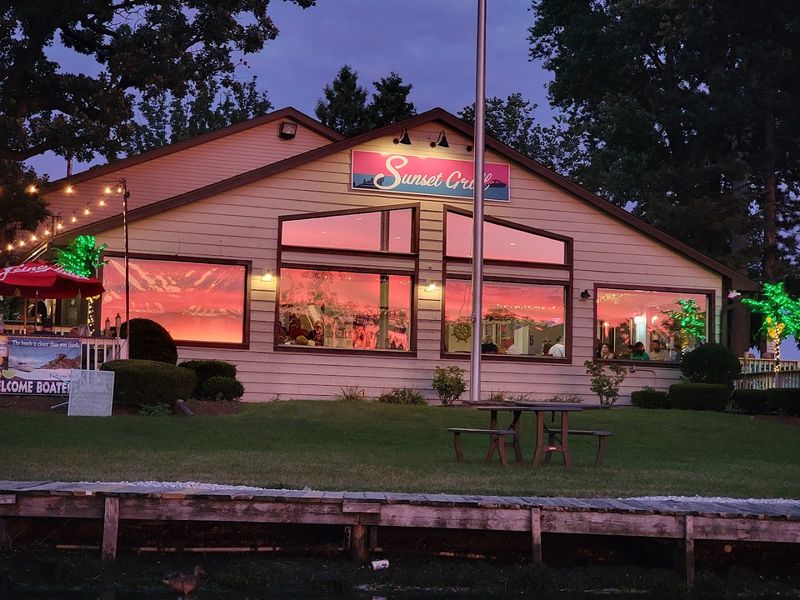 Why April Is the Sweet Spot for Visiting This Illinois Spot