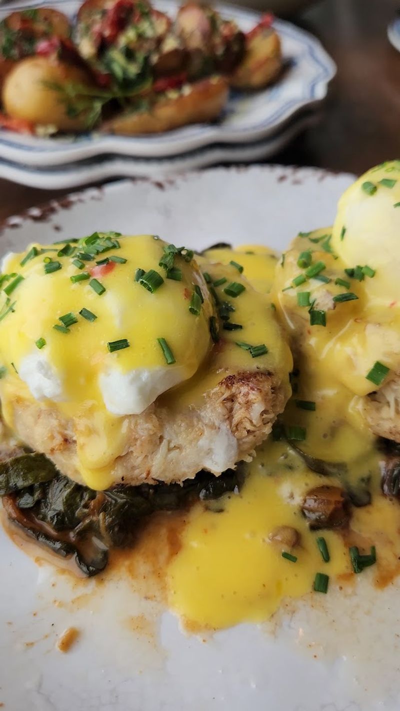 Sunday Brunch at Supergeil Is a Whole Different Experience