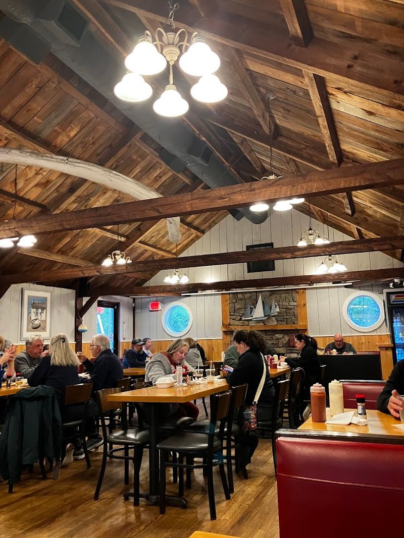 The Atmosphere Inside the Dining Room