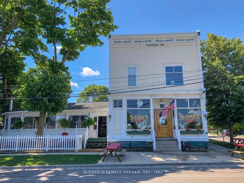 Sleder's Family Tavern, Traverse City 