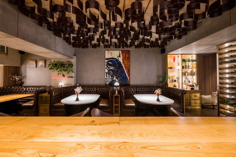 Amelia by Paulo Airaudo, San Sebastián