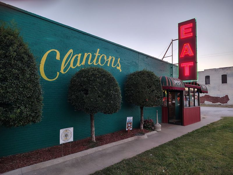 Clanton's Café — Vinita