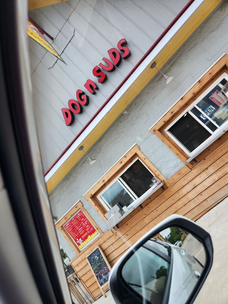 Dog 'n Suds Drive-In — Montague