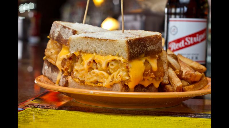 Melt Bar and Grilled - Cleveland