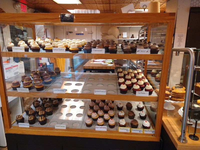 The Gingered Peach, Lawrence Township