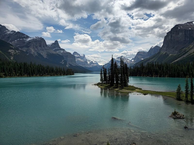 Maligne Lake, Alberta