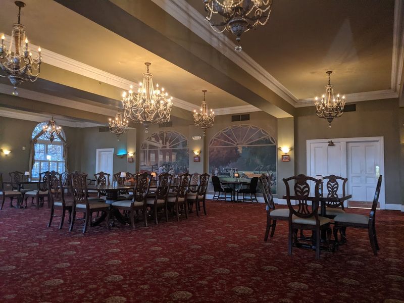 Cliffside Restaurant — Luray