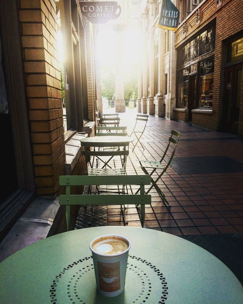 Comet Coffee (Ann Arbor): Arcade location with trendy, cozy setup; excellent for reading or chatting; 4.5 rating.