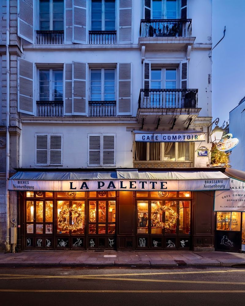 La Palette - Artsy Saint-Germain Without the Obvious Script