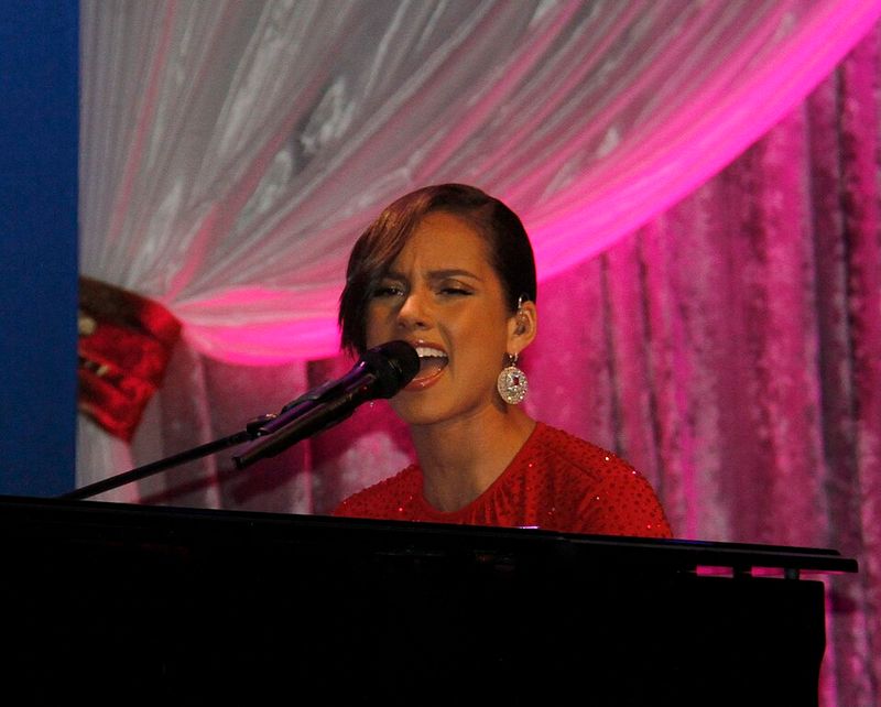 “Fallin’” – Alicia Keys
