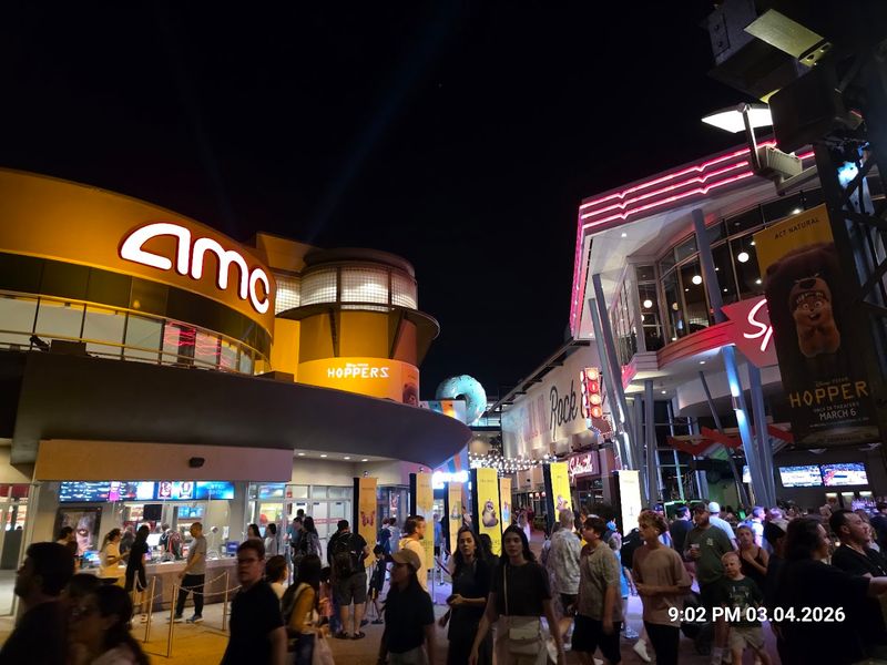 Gideon's Bakehouse: The Cookie Line Worth Every Minute