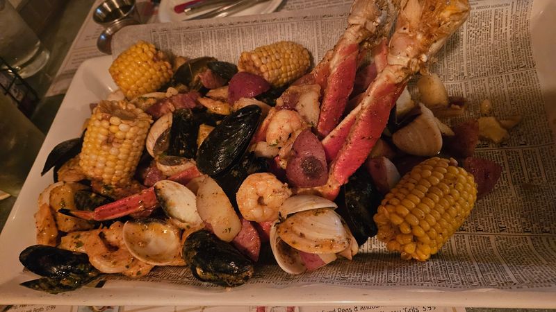 Fresh Seafood That Earns Every Bit of the Buzz