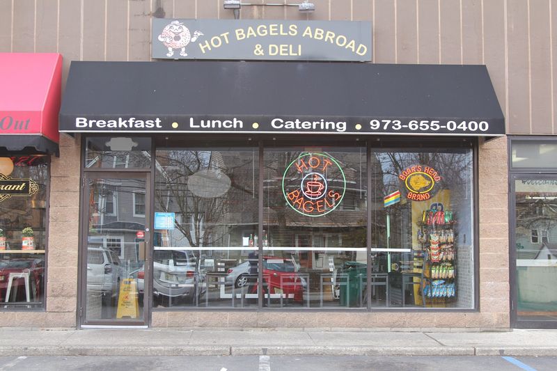 Hot Bagels Abroad, Montclair, New Jersey