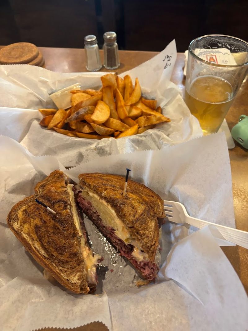 North End Tavern & Brewery — Parkersburg