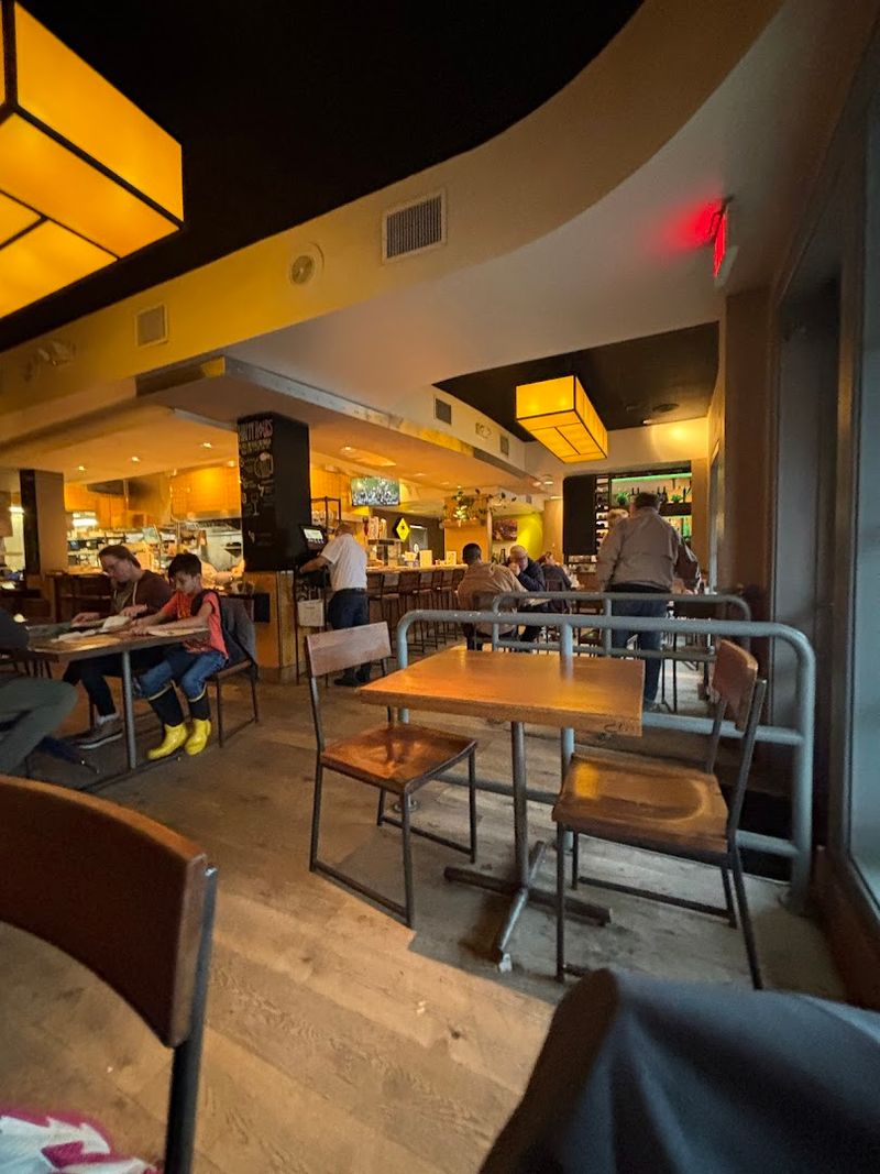 California Pizza Kitchen (Original Concept) — Los Angeles Roots