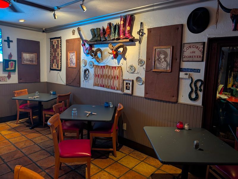 Los Dos Molinos — Phoenix