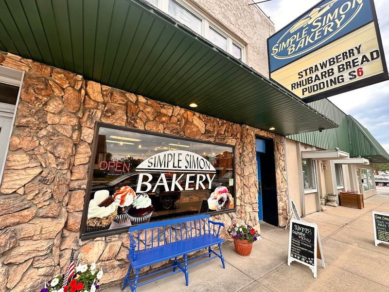 Simple Simon Bakery (Appleton) — Scratch-Made Quality