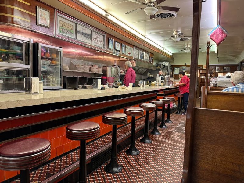 Tastee Diner — Bethesda & Laurel