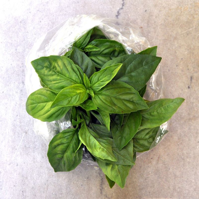 Eating With the Seasons: A Rhythm That Changes How You Think About Food