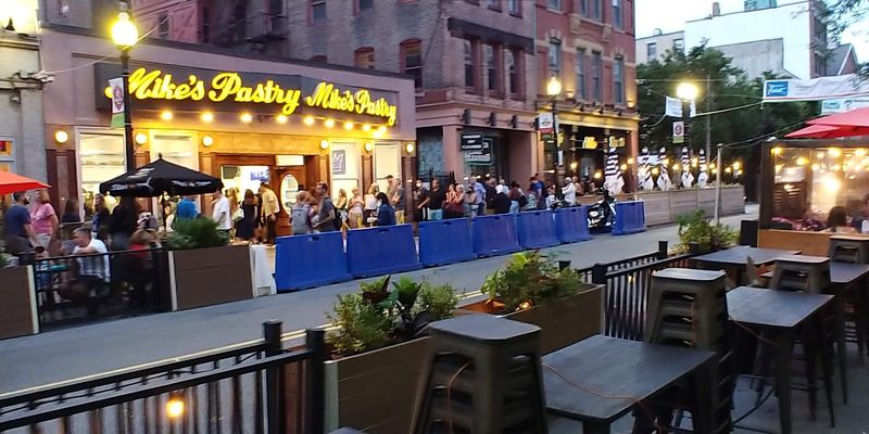 Massachusetts - Mike’s Pastry (Boston)