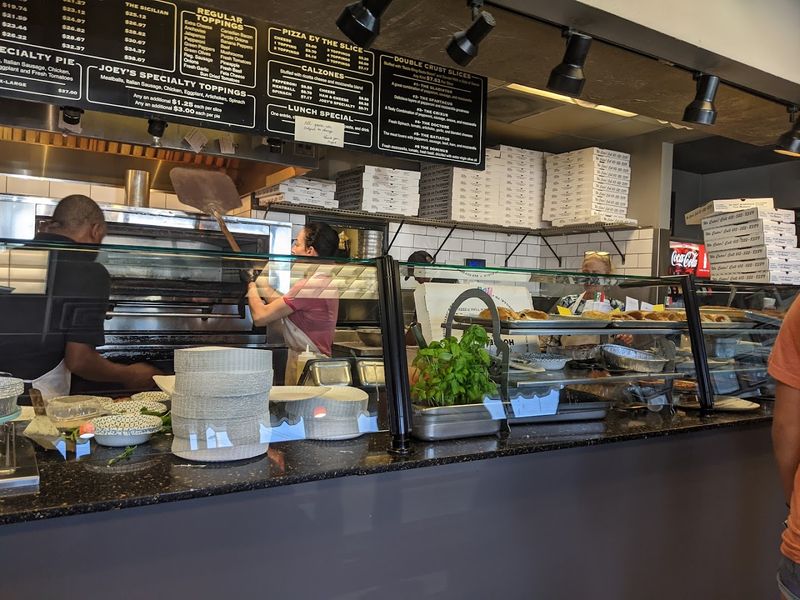 Joey's House of Pizza — Hendersonville