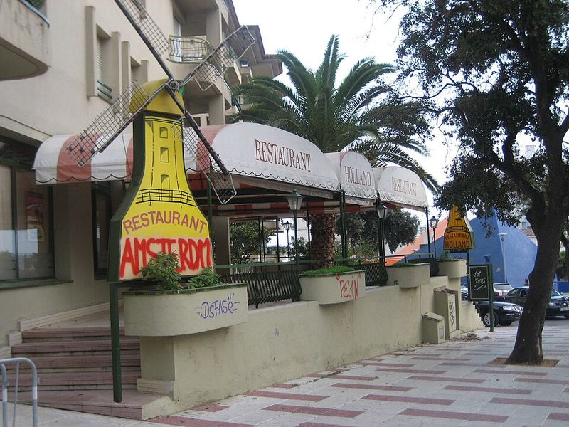 Places with Staff Actively Pulling You In