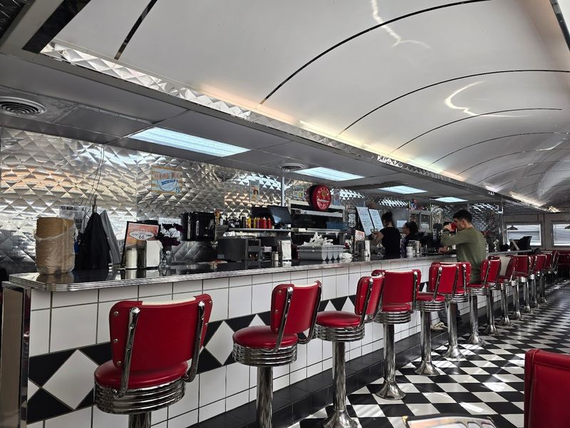 The Atmosphere That Keeps People Coming Back