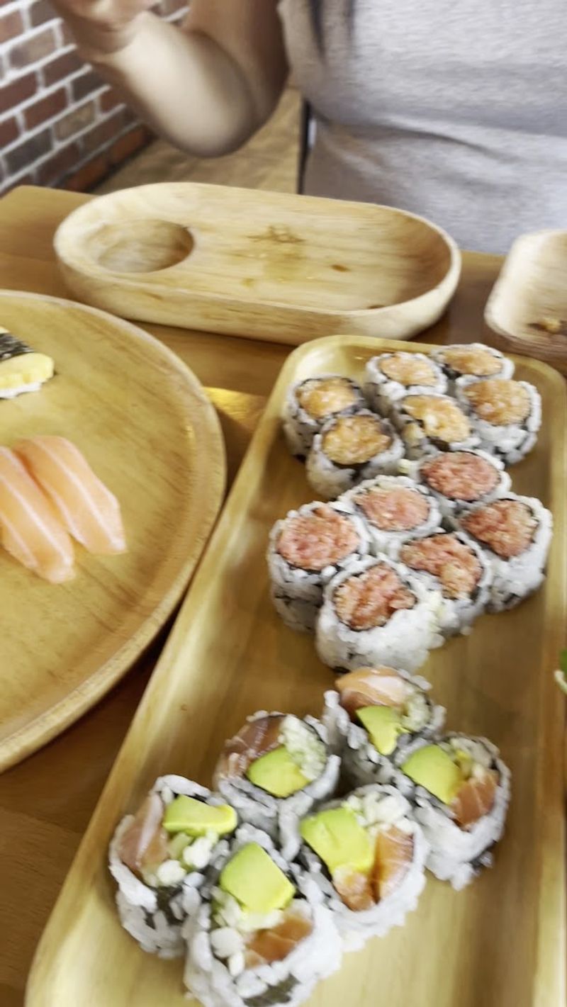 Akino Sushi — Elmhurst (Queens)