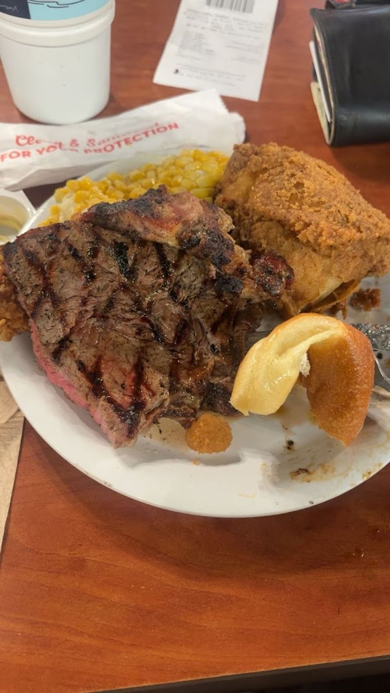 Golden Corral (Louisville & statewide) — The Classic Chain Done Right