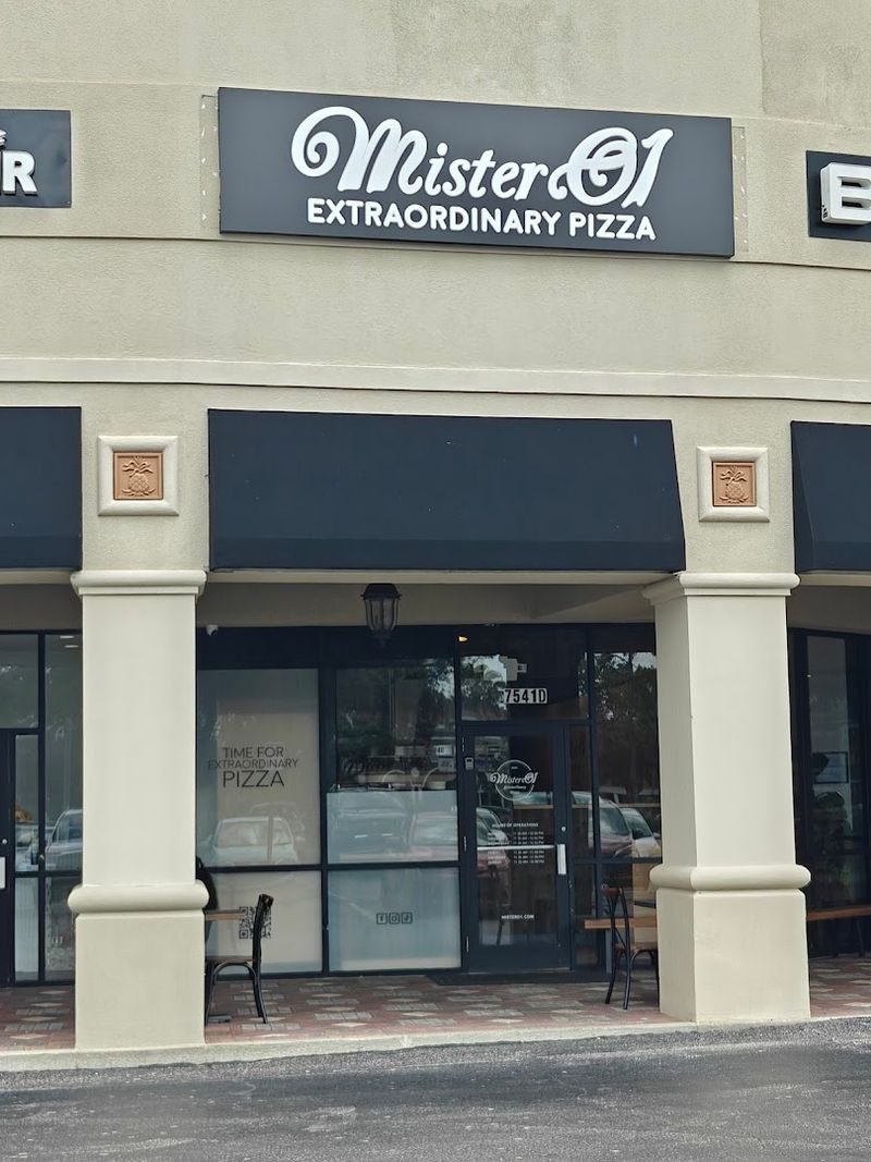 Mister O1 Extraordinary Pizza