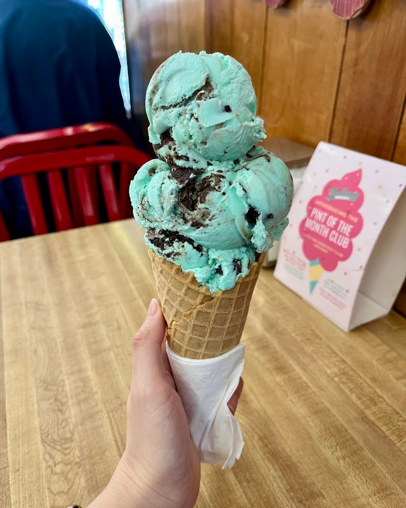 Scoops That Refuse to Be Reasonable