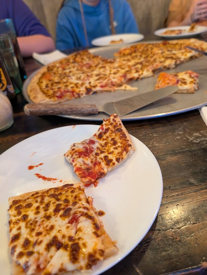 Pizza Pub — Wisconsin Dells