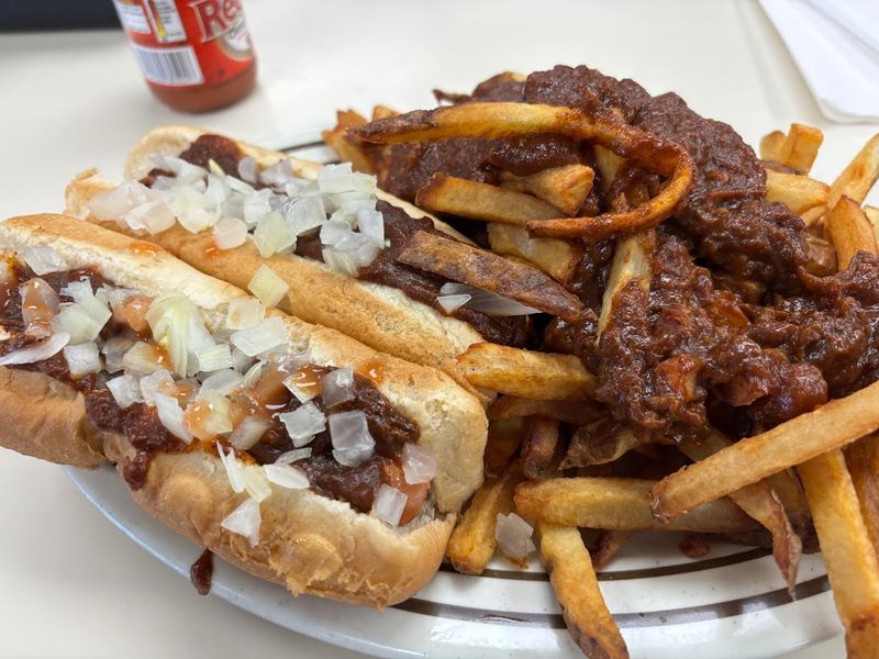Hot Dog Shoppe -- Warren