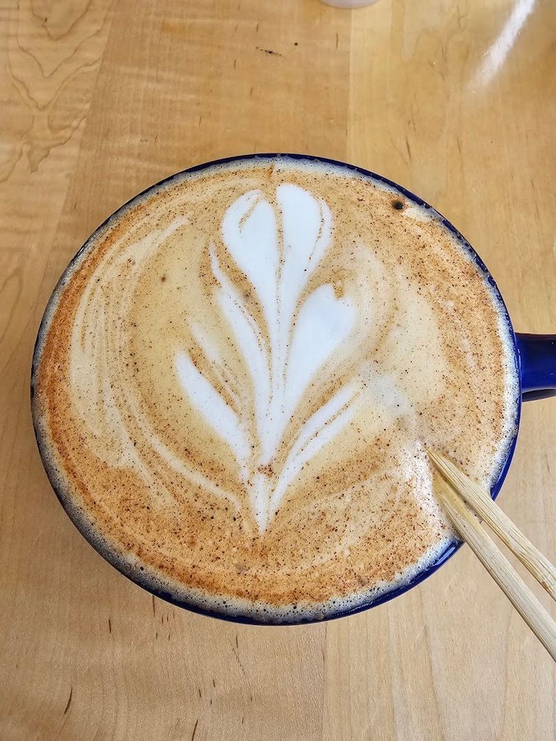 Coffee and Lattes That Hold Their Own