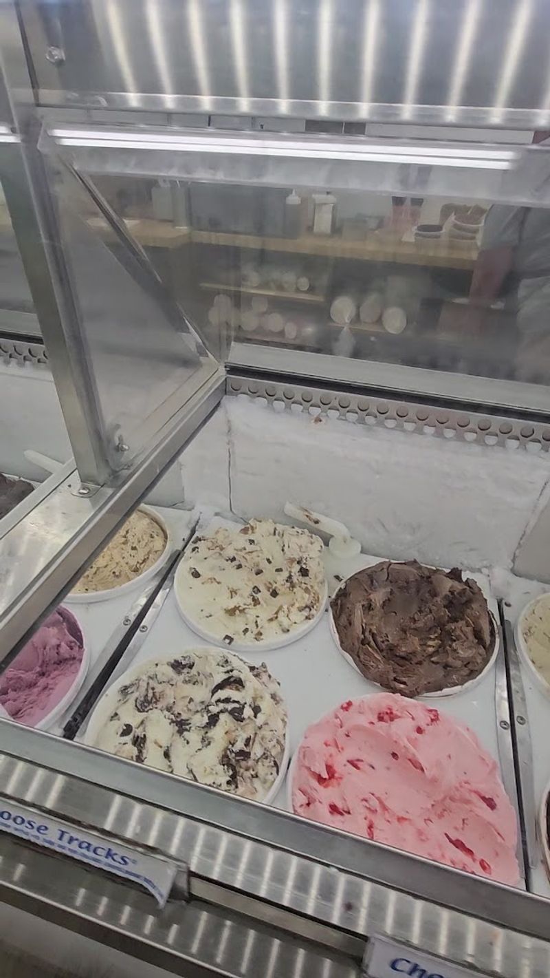 Hard Ice Cream Done the Old-Fashioned Way