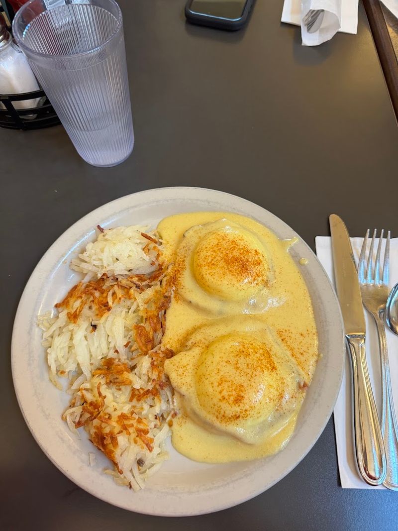 Eggs Benedict Done the Right Way