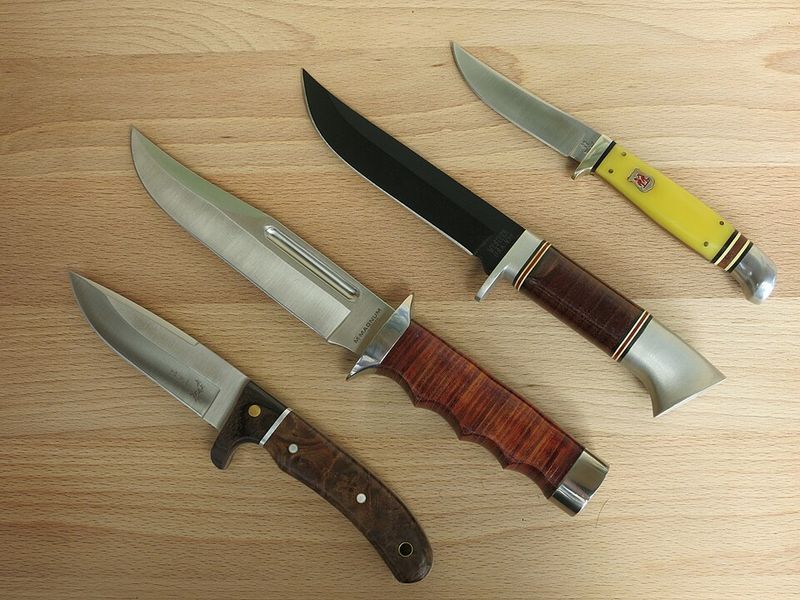 Knives (fixed-blade, folding)