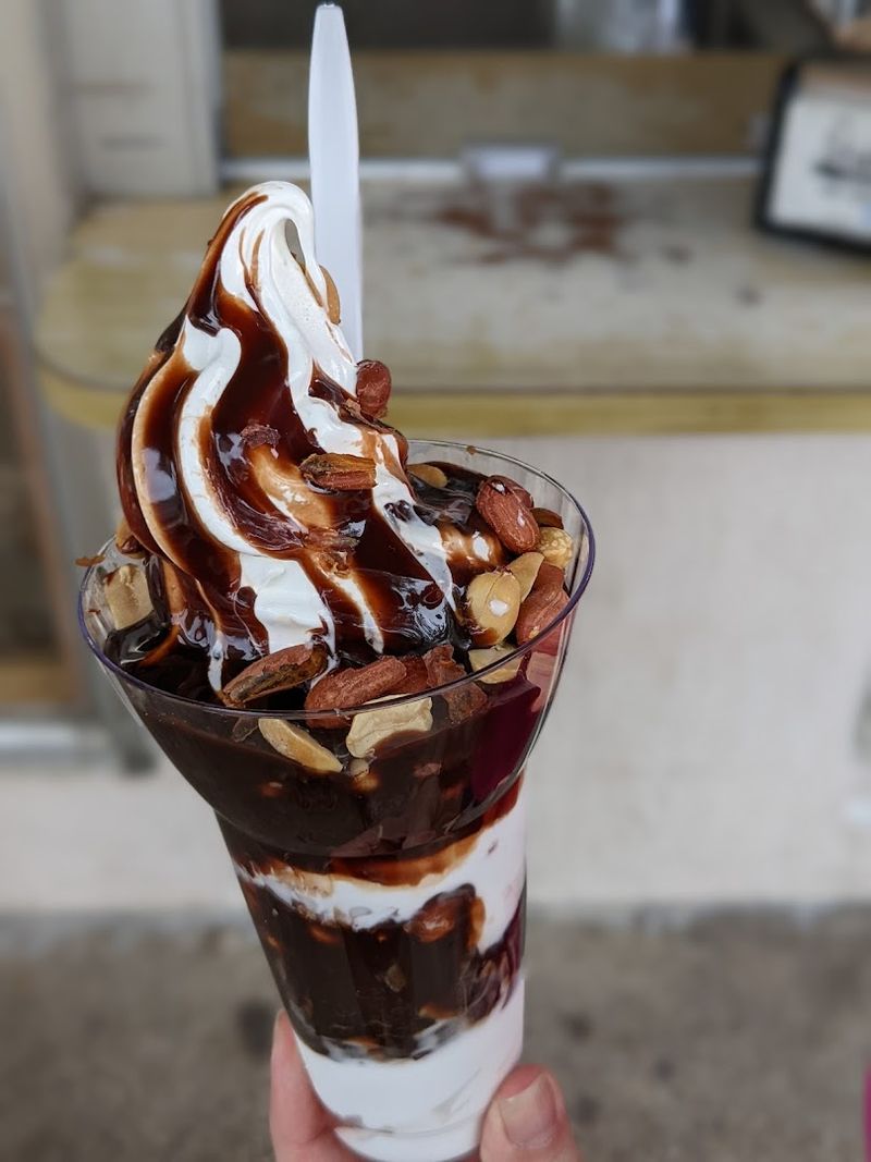 A Seasonal Shop That Makes the Wait Worth It