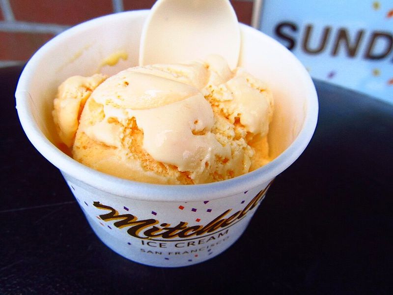 Peach Ice Cream (Old-Fashioned Style)