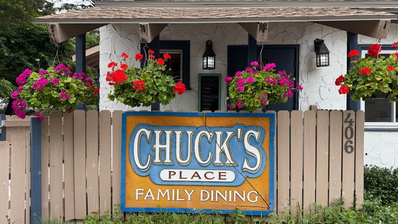 Chuck's Place — Thiensville