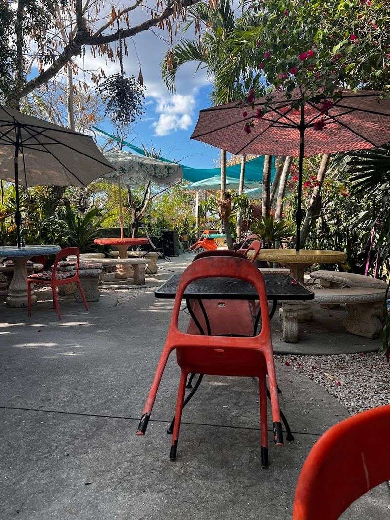 Hours, Pricing, and Practical Tips